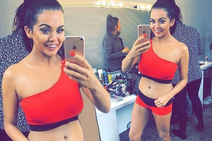 Scarlett Moffatt shows off incredible weight loss flaunting flat stomach in hot pants and crop top