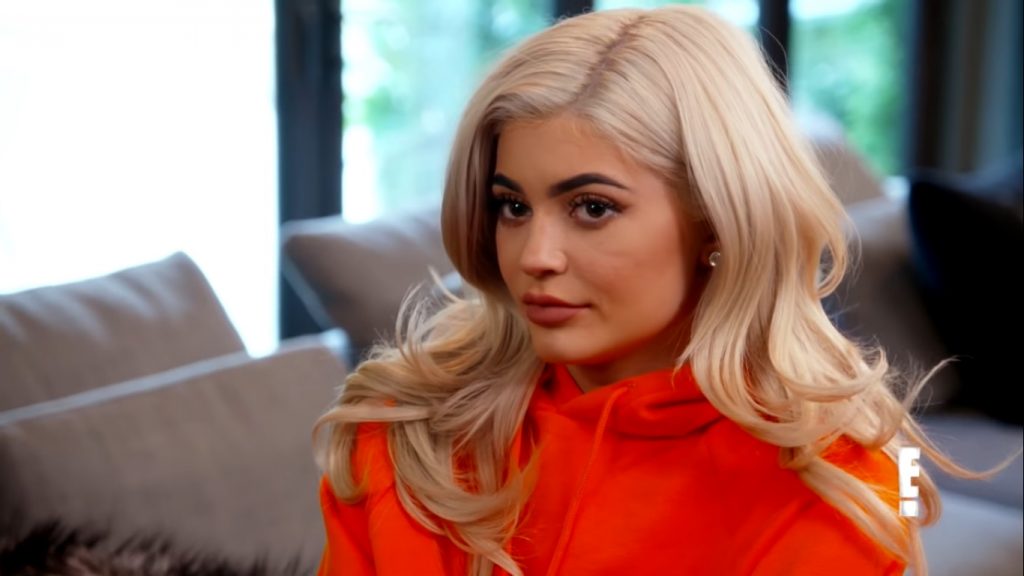 Kendall Jenner Hilariously Compares Kylie to a Bratz Doll in KUWTK Clip