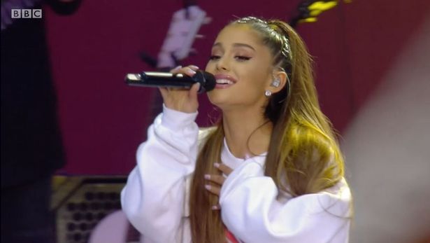 ‘How old is Ariana Grande?’ Popstar who led One Love tribute concert for Manchester victims praised for “Maturity”