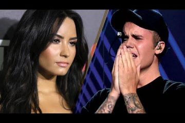 Demi Lovato REJECTS a Kiss from Justin Bieber under the Mistletoe!