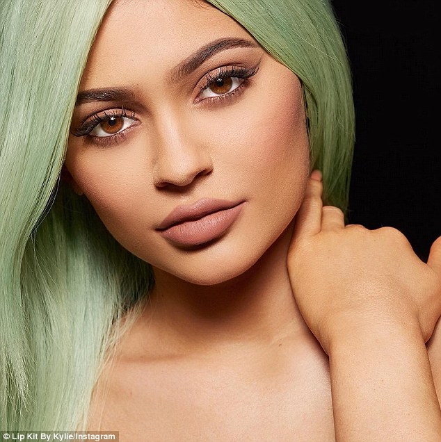 Kylie Jenner Poses For FIRST Post-Pregnancy Shoot & ACCUSED Of Stealing Makeup Collection?