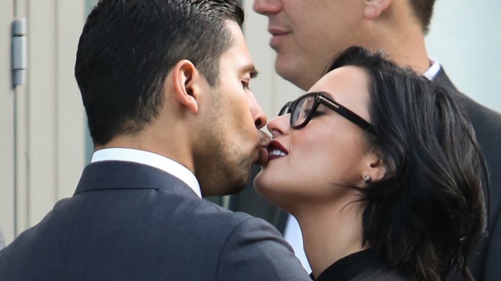 Wilmer Valderrama proposing to Demi Lovato!