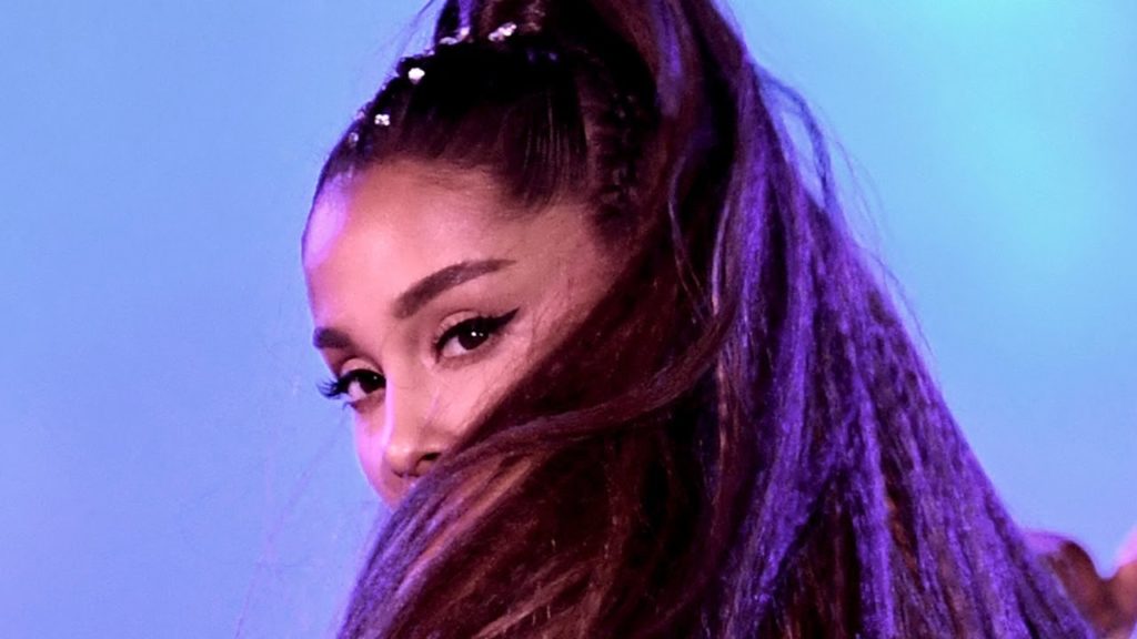 Ariana Grande SHADES Pete Davidson with IG Story!