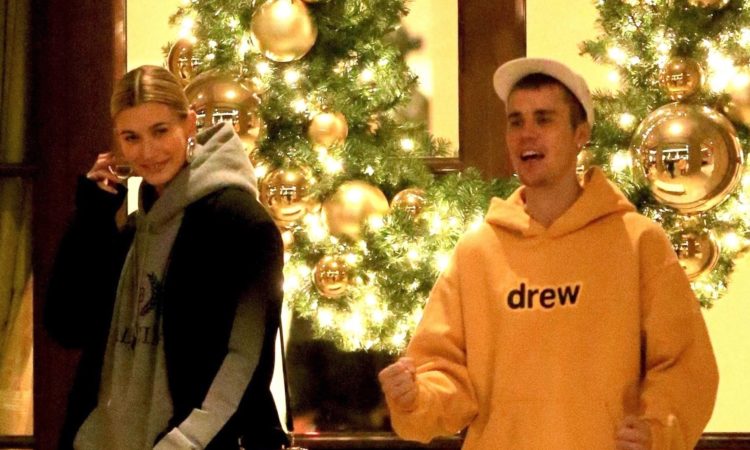 Justin Bieber Serenades wife Hailey with ‘Sexual Healing’