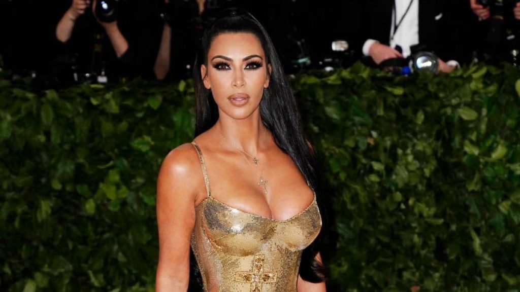 Kim Kardashian responds to Rib Removal Rumors