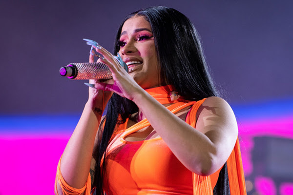 Cardi B throws Wig at Fans Mid Performance in Viral Video